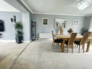Dining- click for photo gallery